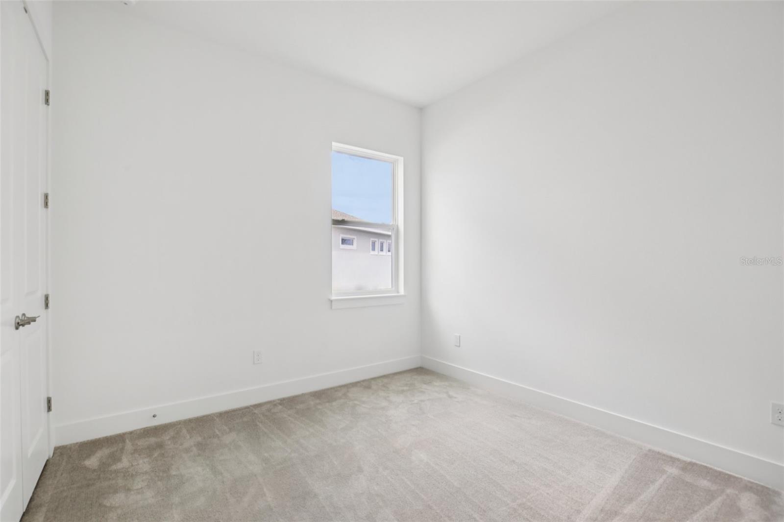 Image 27 of 46 For 8218 Golden Beach Court