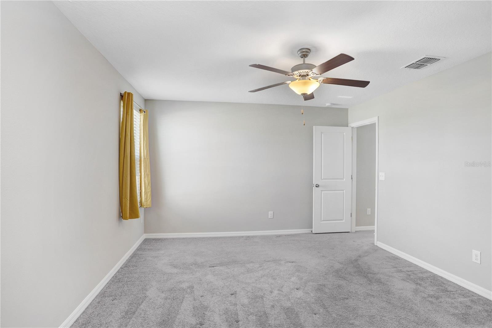 Image 17 of 49 For 6211 Spring Crayfish Avenue