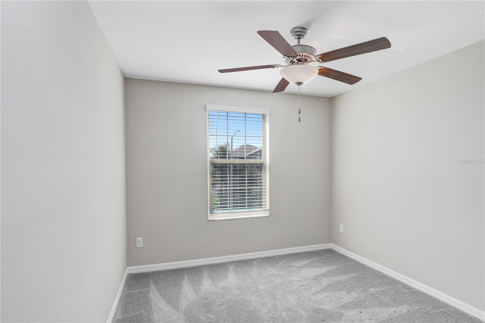 Image 22 of 49 For 6211 Spring Crayfish Avenue