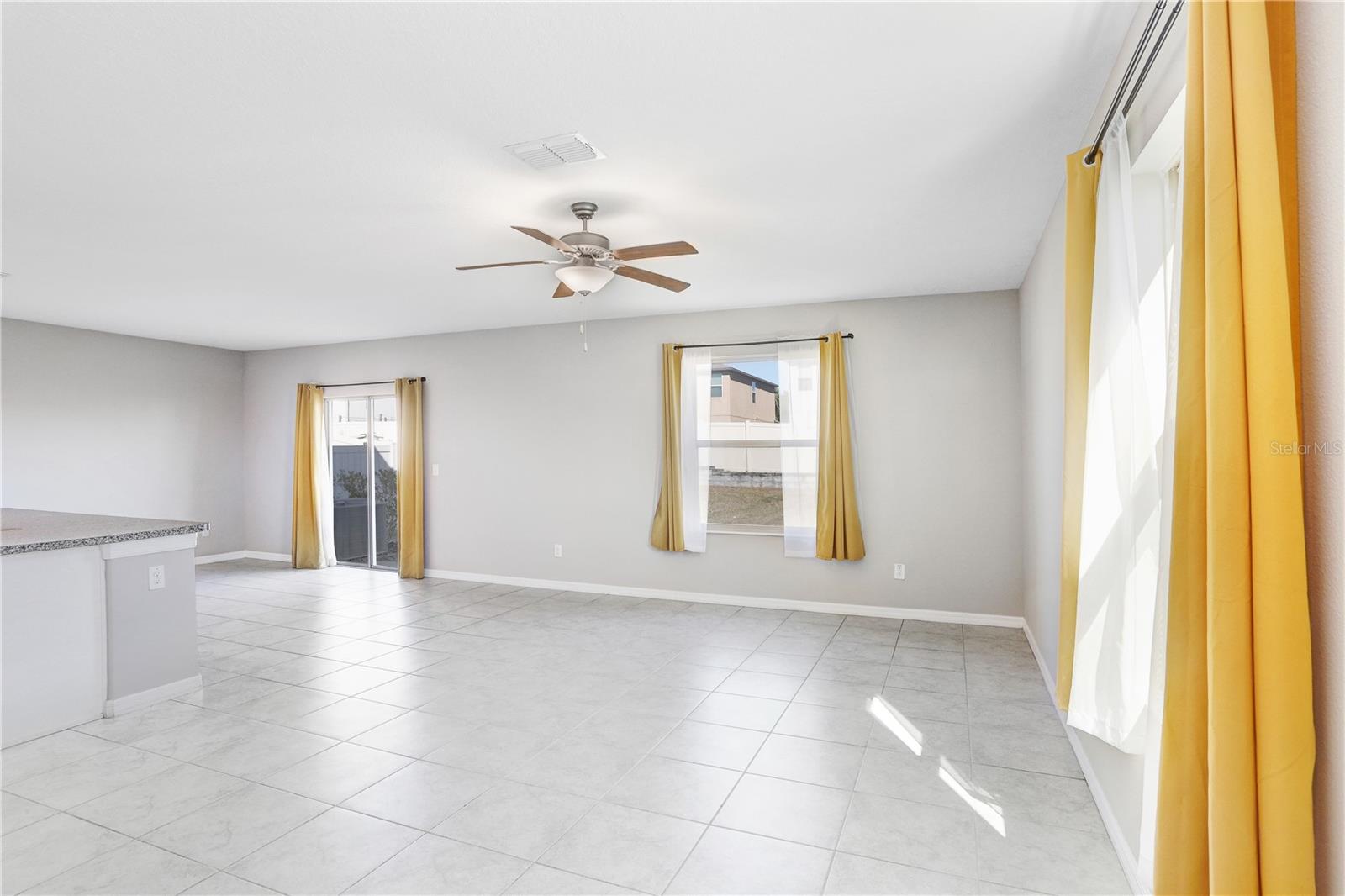 Image 3 of 49 For 6211 Spring Crayfish Avenue