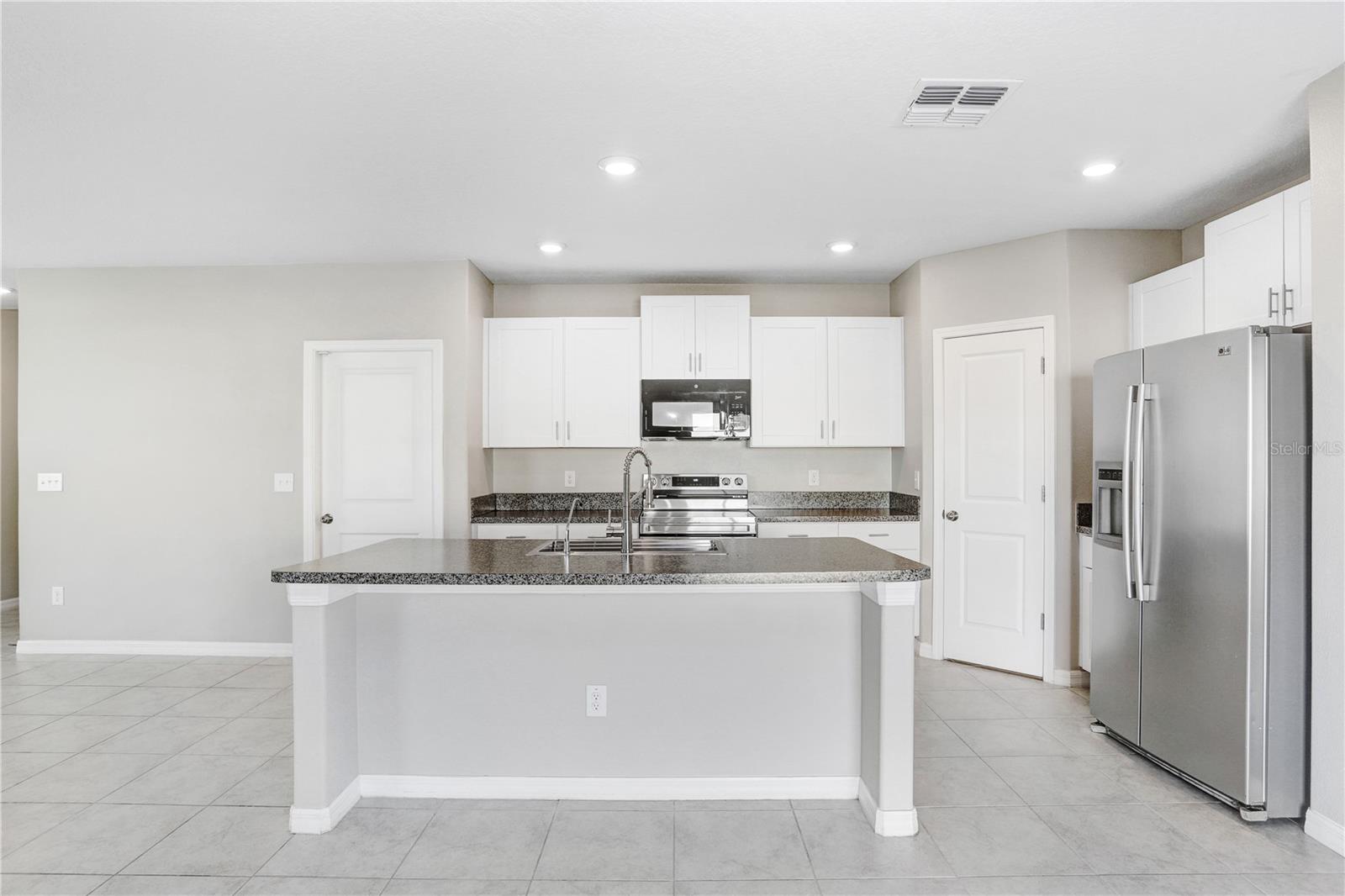 Image 7 of 49 For 6211 Spring Crayfish Avenue