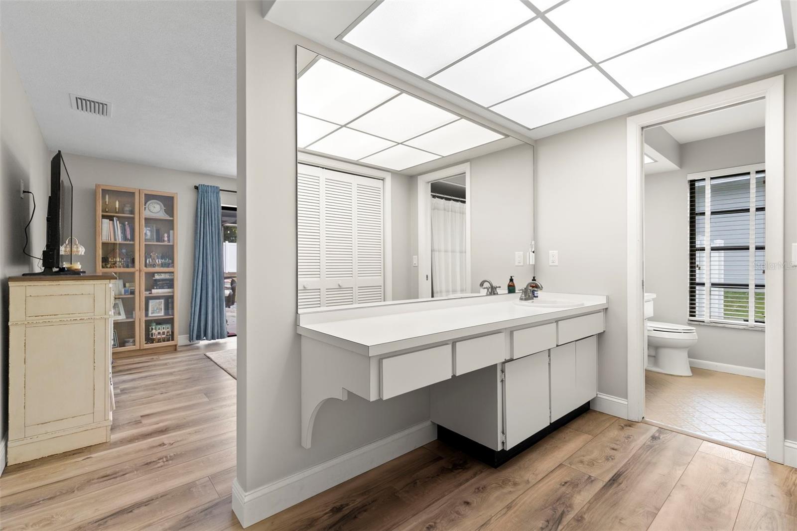 Image 18 of 41 For 715 Sandy Hook Road