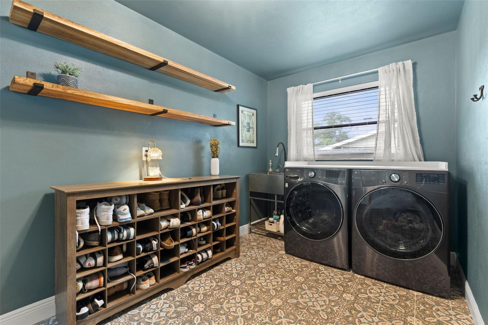 Image 29 of 41 For 715 Sandy Hook Road