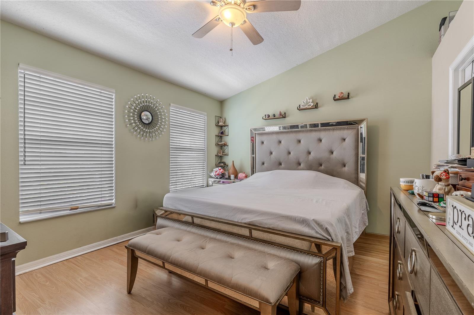 Image 11 of 27 For 12245 Country White Circle