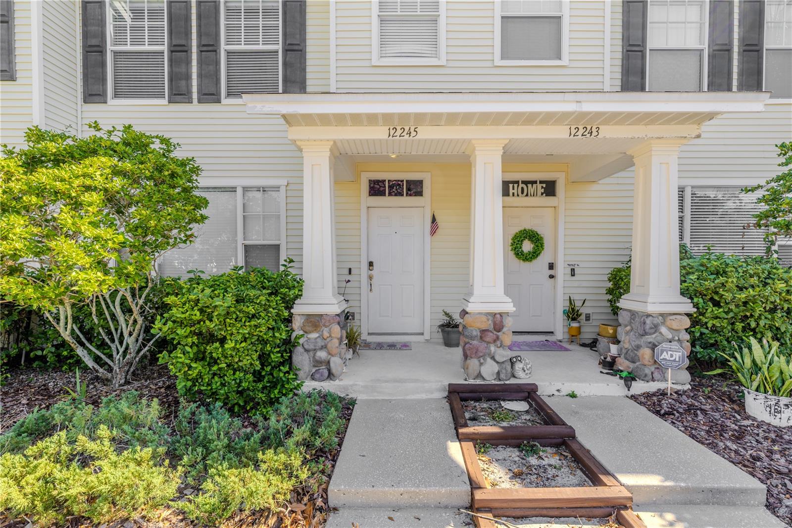 Image 17 of 27 For 12245 Country White Circle