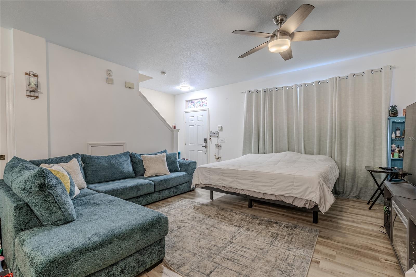 Image 5 of 27 For 12245 Country White Circle