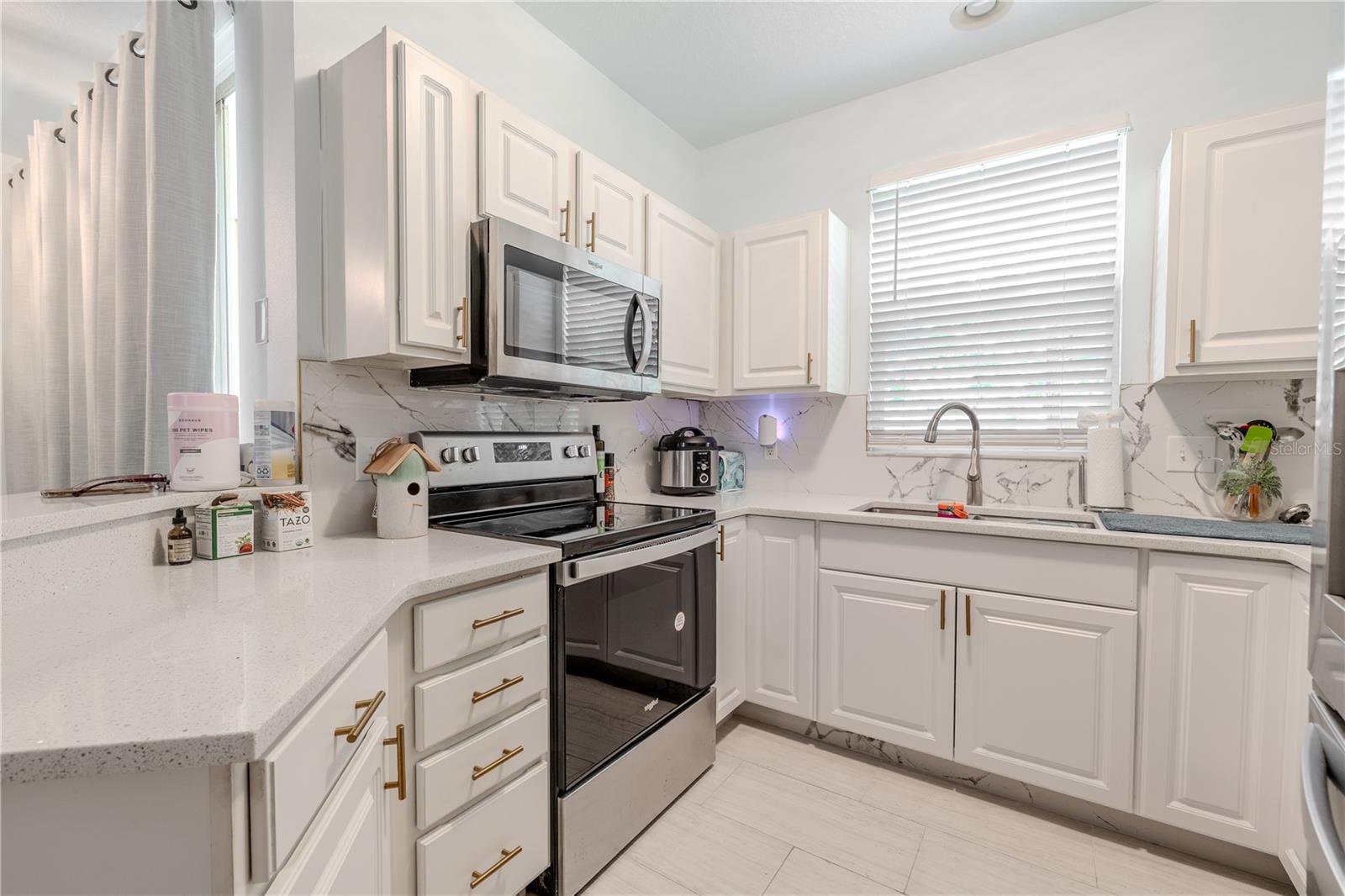 Image 8 of 27 For 12245 Country White Circle