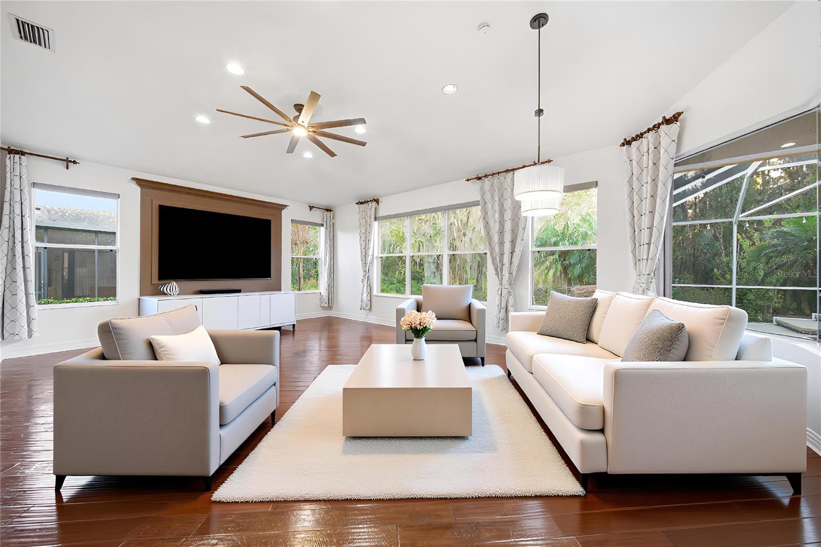 Image 11 of 46 For 19238 Climbing Aster Drive