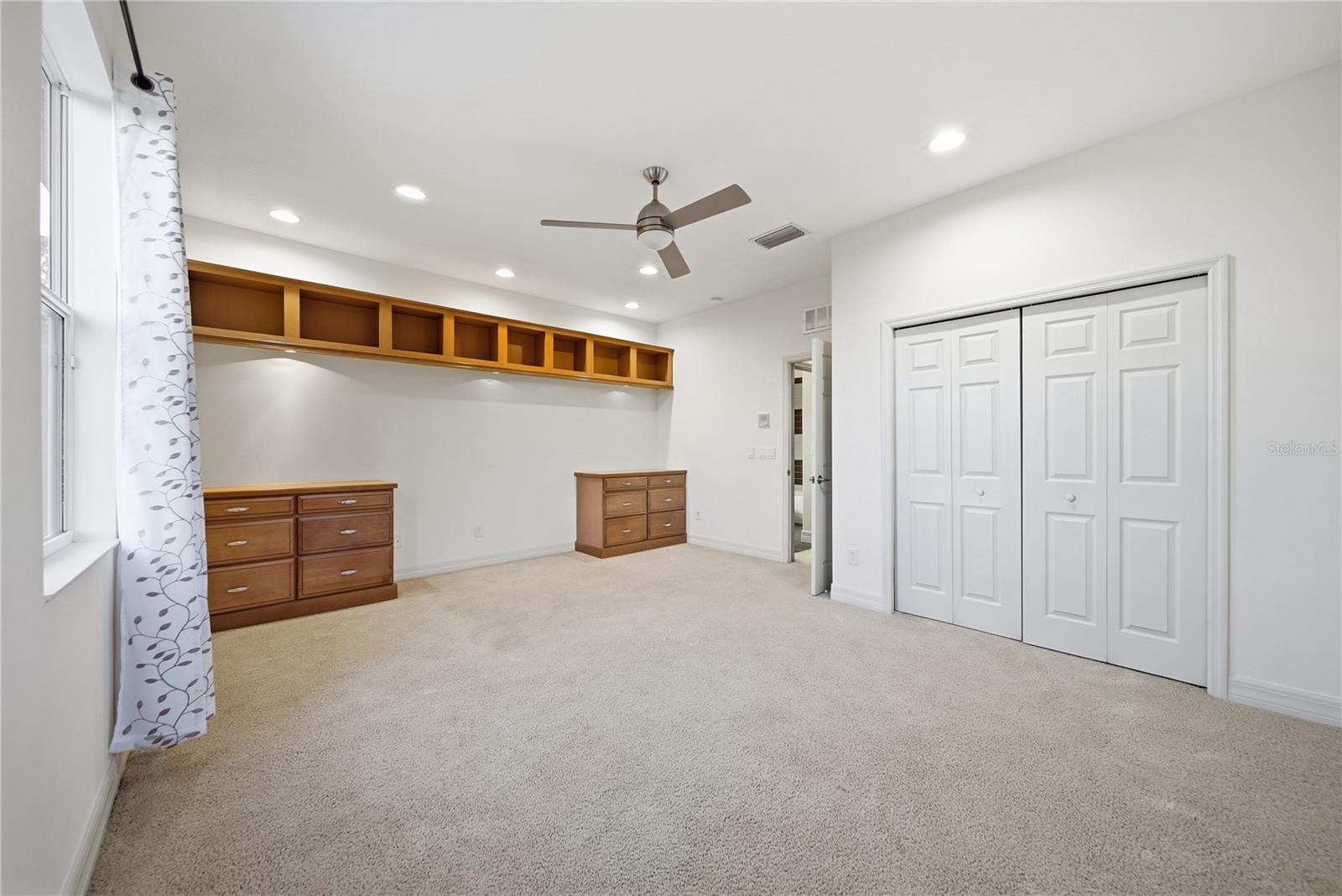 Image 37 of 46 For 19238 Climbing Aster Drive