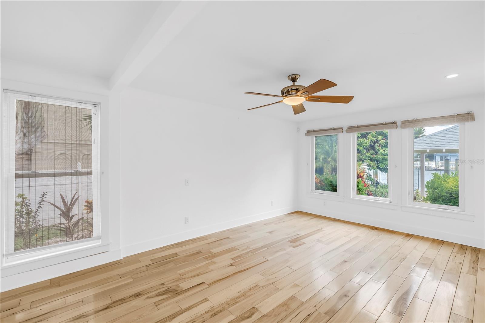 Image 13 of 41 For 2605 Pass A Grille Way