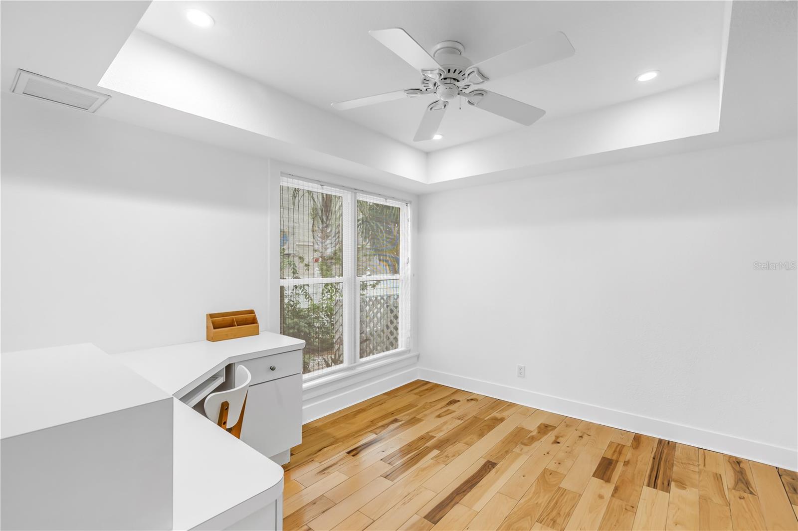 Image 21 of 41 For 2605 Pass A Grille Way