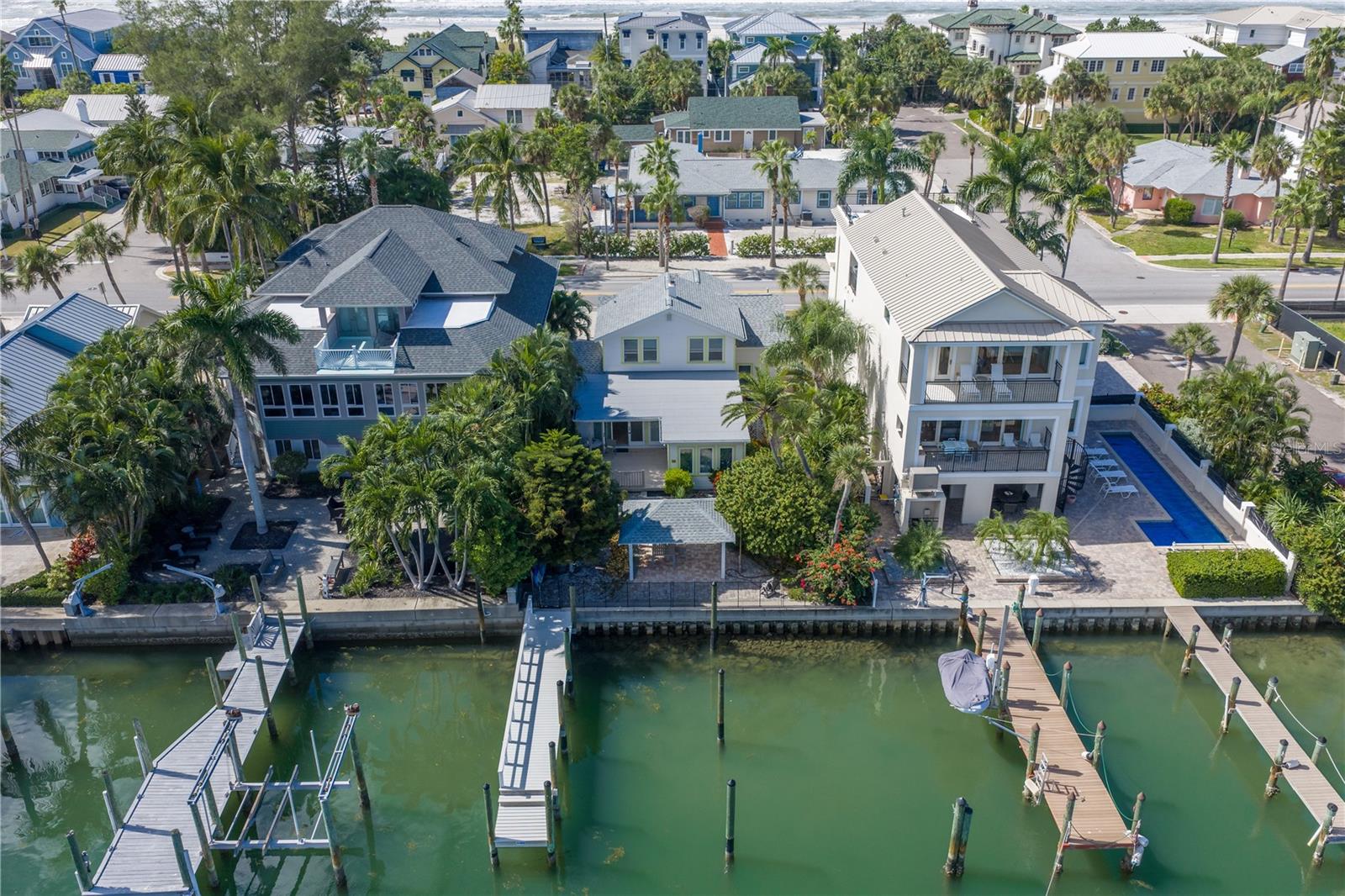 Image 34 of 41 For 2605 Pass A Grille Way