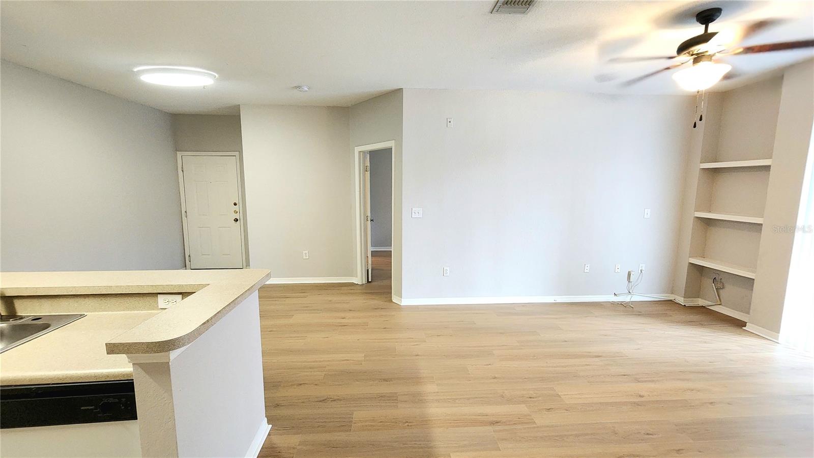 Image 11 of 11 For 5713 Legacy Crescent Place 103