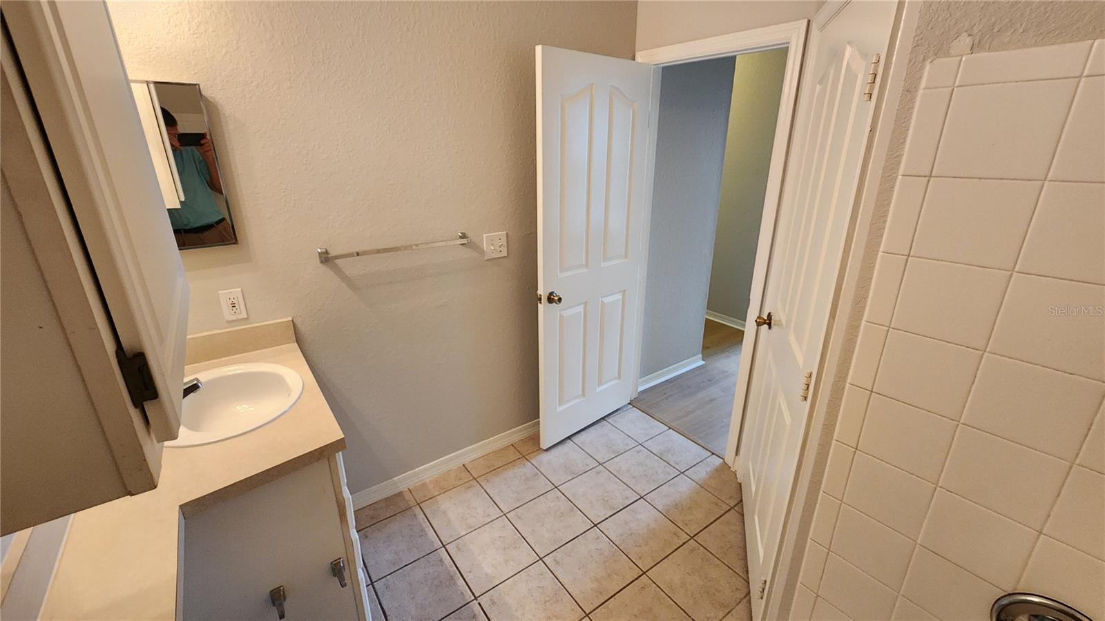 Image 8 of 11 For 5713 Legacy Crescent Place 103