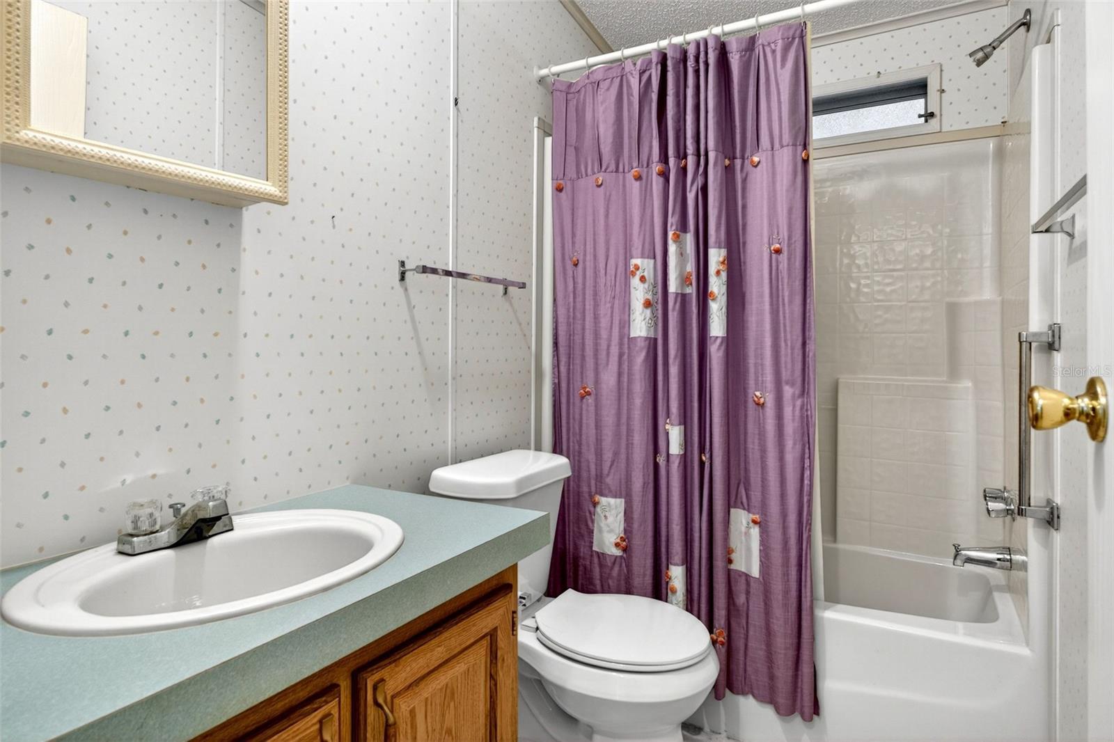 Image 25 of 47 For 8046 Highpoint Boulevard