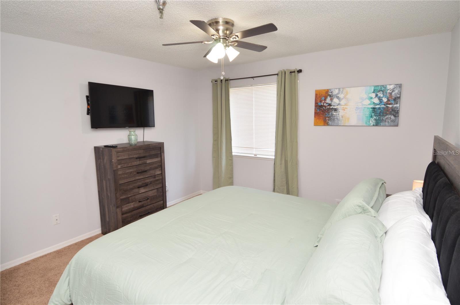 Image 36 of 100 For 10263 Gandy Boulevard N 108(furnis