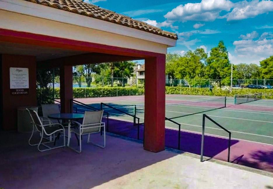 Image 84 of 100 For 10263 Gandy Boulevard N 108(furnis