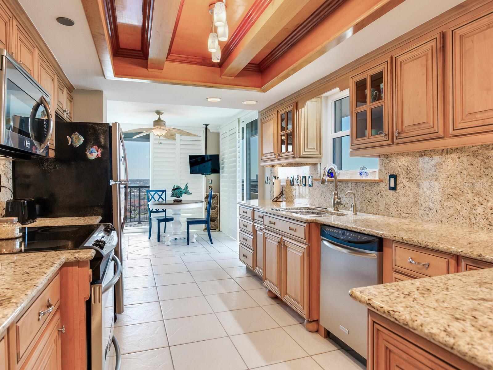 Image 16 of 79 For 1600 Gulf Boulevard 1018