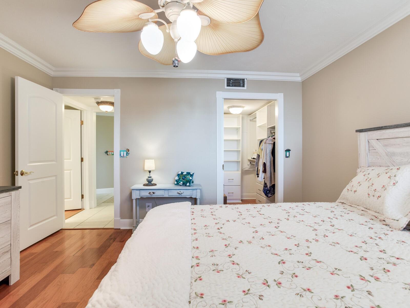 Image 26 of 79 For 1600 Gulf Boulevard 1018