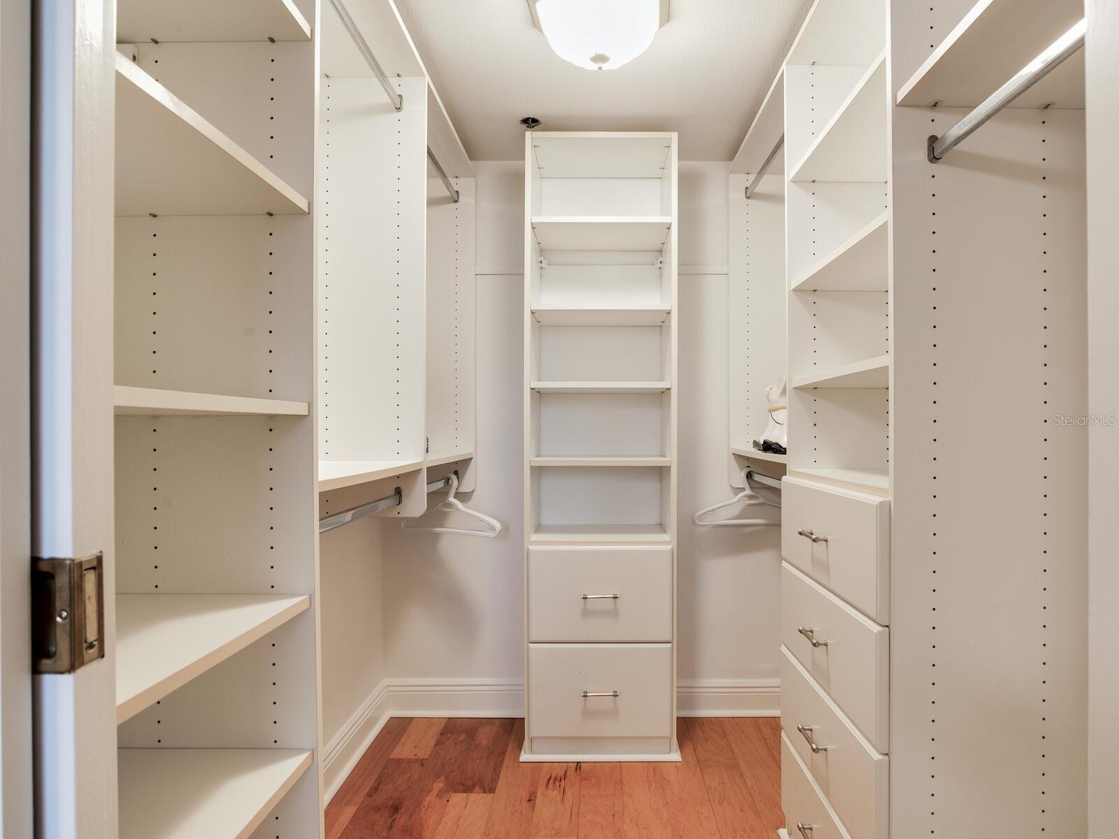 Image 27 of 79 For 1600 Gulf Boulevard 1018