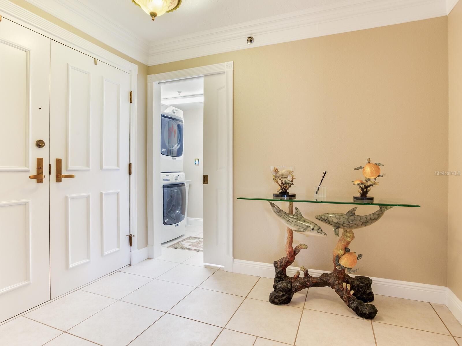 Image 28 of 79 For 1600 Gulf Boulevard 1018