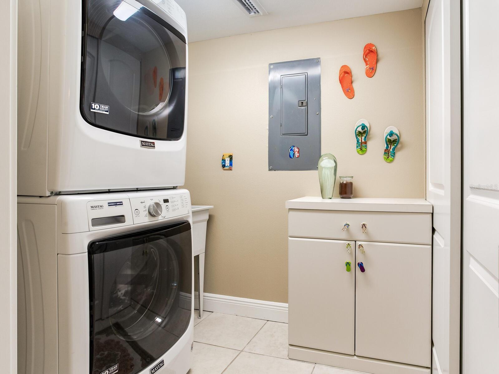 Image 29 of 79 For 1600 Gulf Boulevard 1018