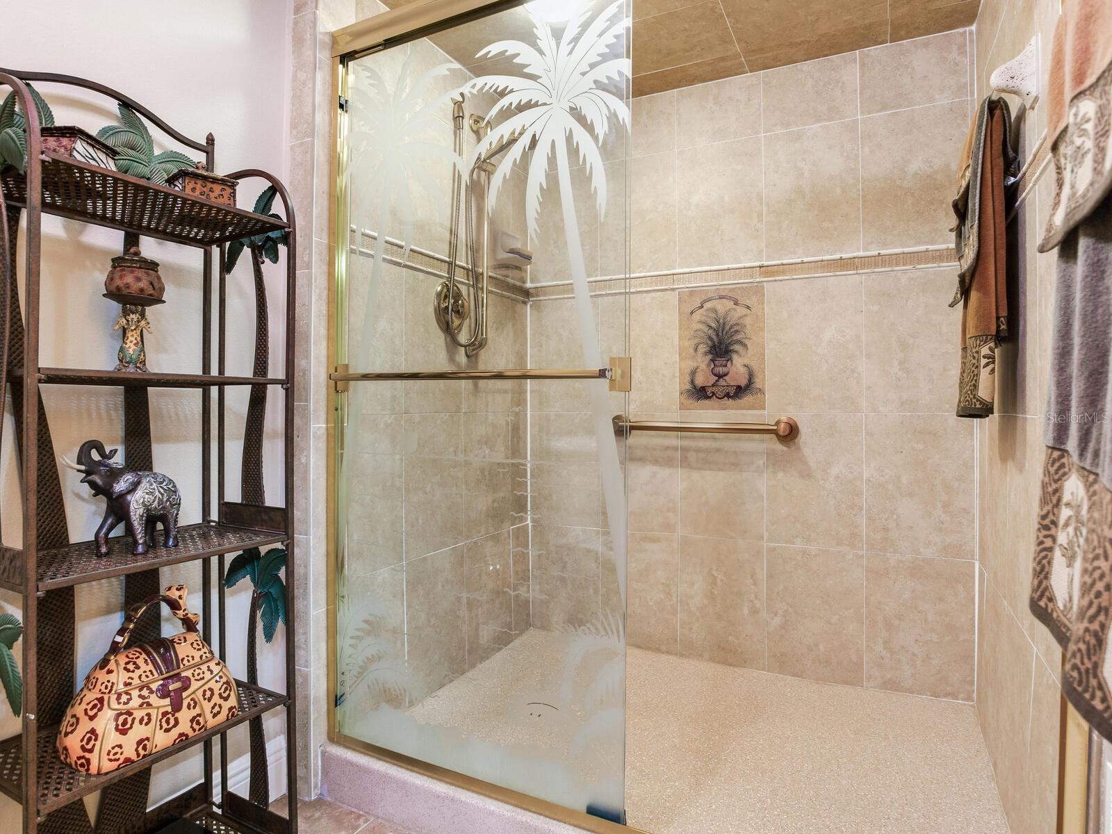 Image 40 of 79 For 1600 Gulf Boulevard 1018