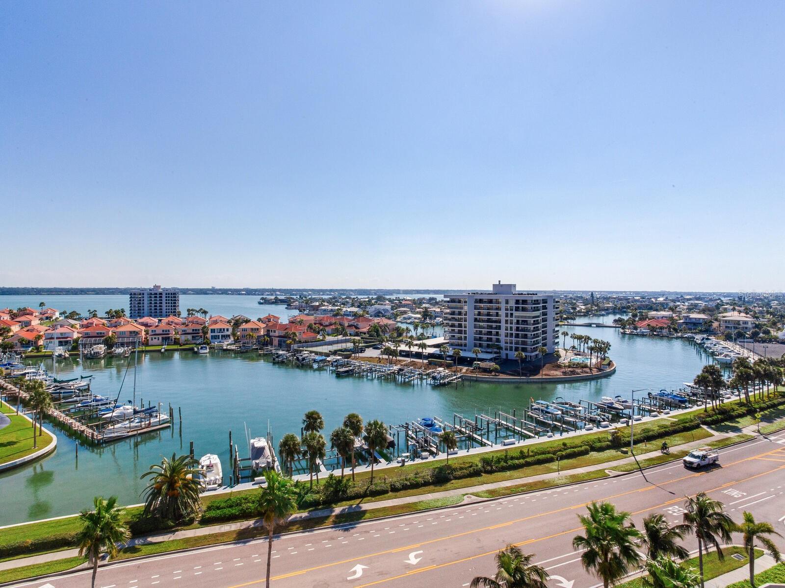 Image 46 of 79 For 1600 Gulf Boulevard 1018