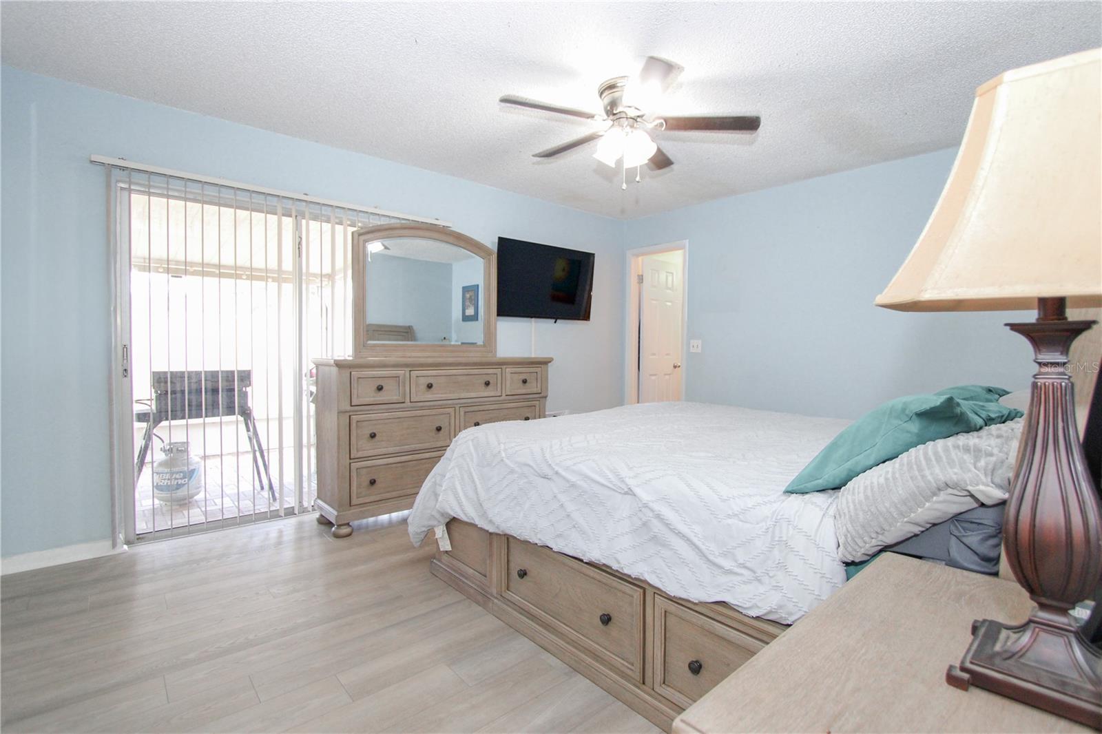 Image 11 of 21 For 925 Mcintosh Circle