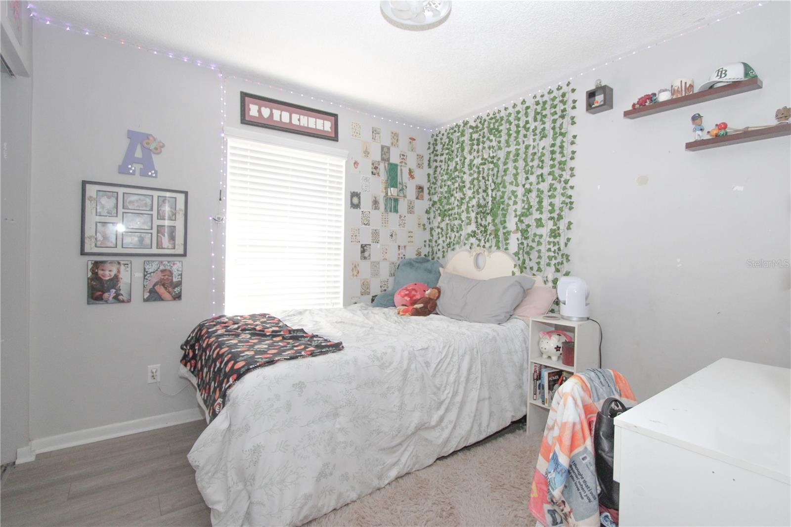 Image 13 of 21 For 925 Mcintosh Circle