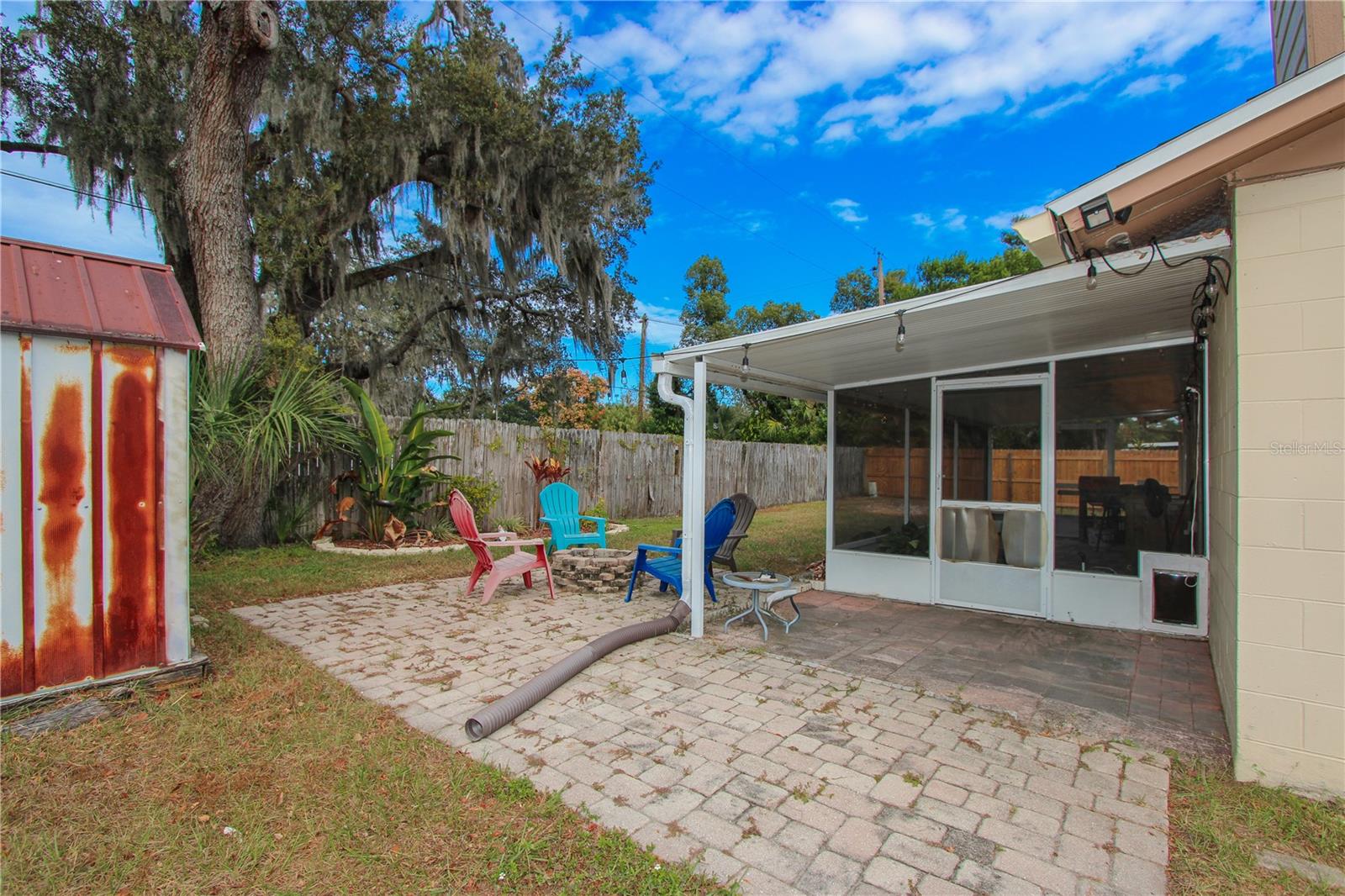 Image 17 of 21 For 925 Mcintosh Circle