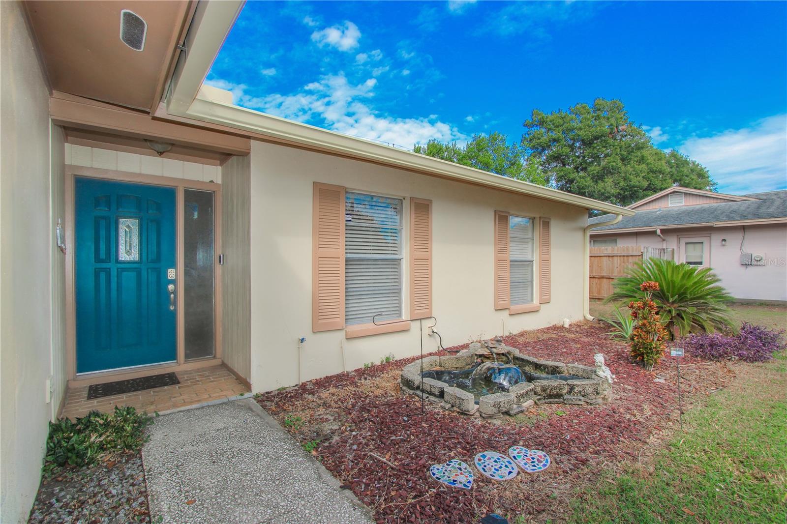 Image 2 of 21 For 925 Mcintosh Circle