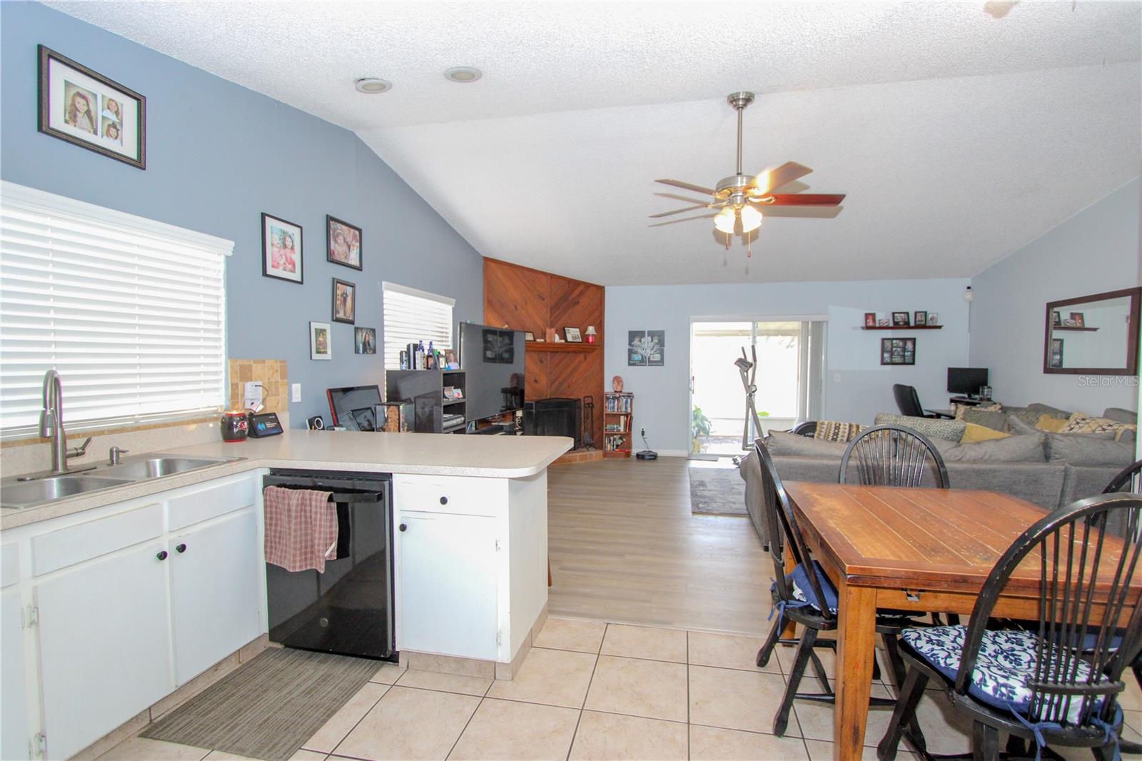 Image 7 of 21 For 925 Mcintosh Circle