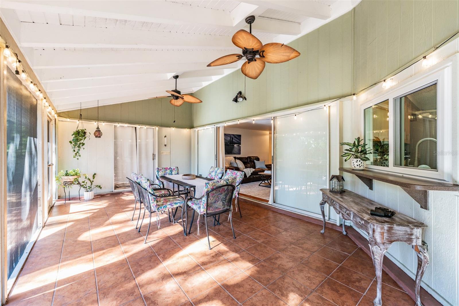 Image 24 of 40 For 1031 Forest Grove Boulevard