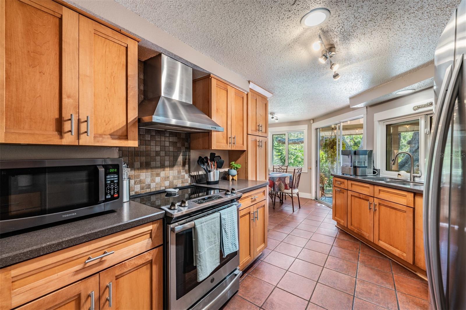 Image 8 of 40 For 1031 Forest Grove Boulevard