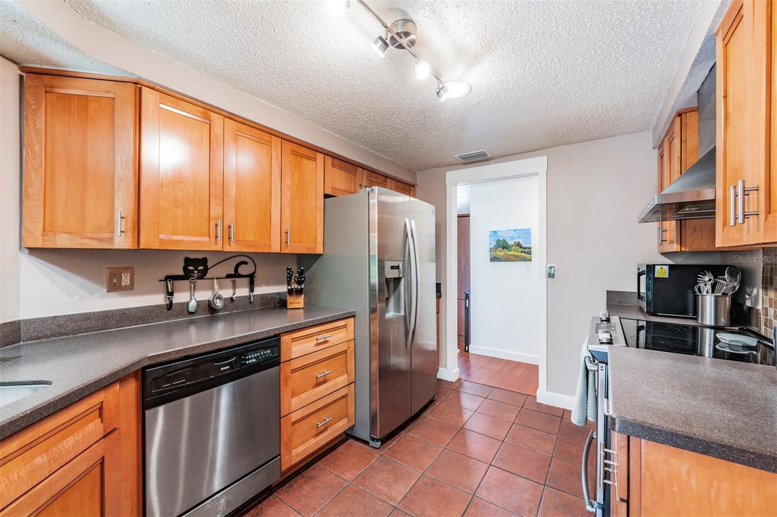 Image 9 of 40 For 1031 Forest Grove Boulevard