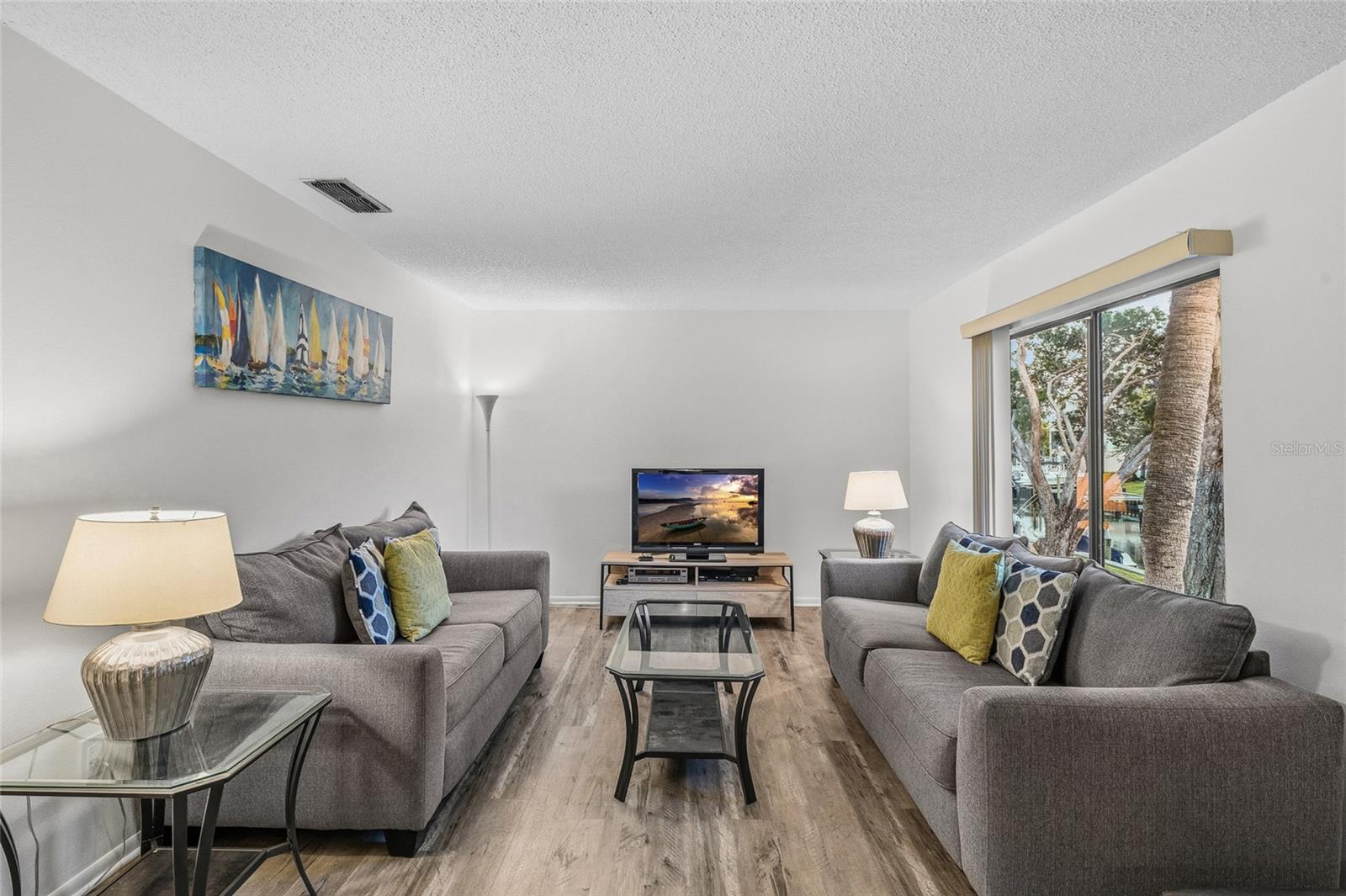 Image 13 of 40 For 332 Moorings Cove Drive 2e