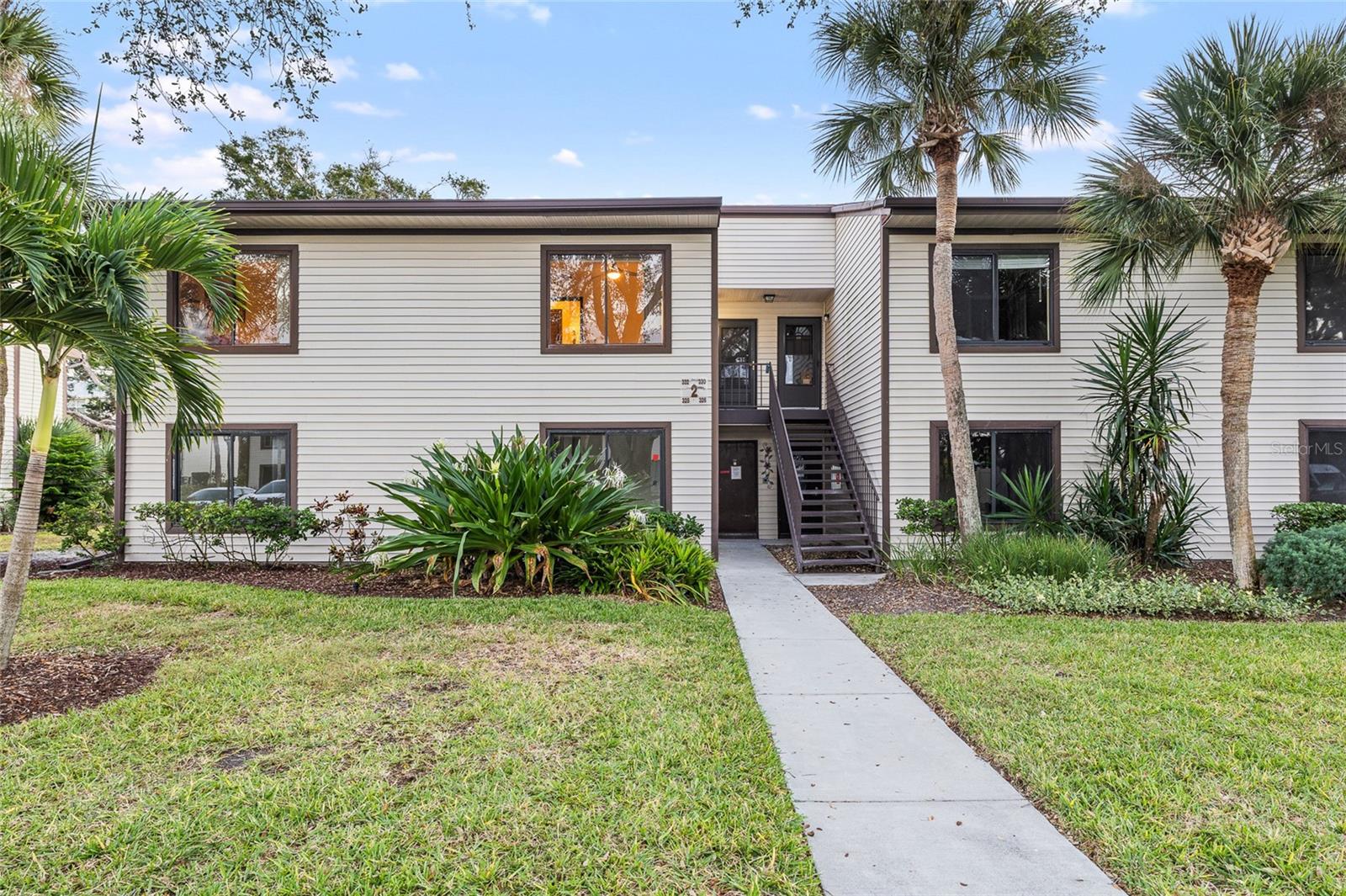 Image 5 of 40 For 332 Moorings Cove Drive 2e