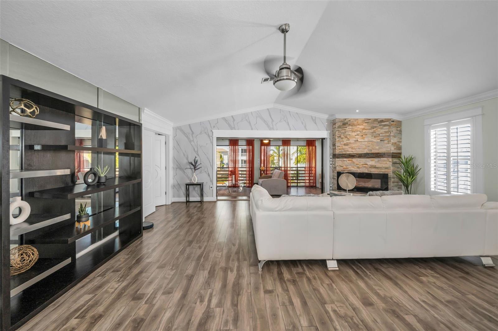 Image 19 of 99 For 6009 Bayway Court