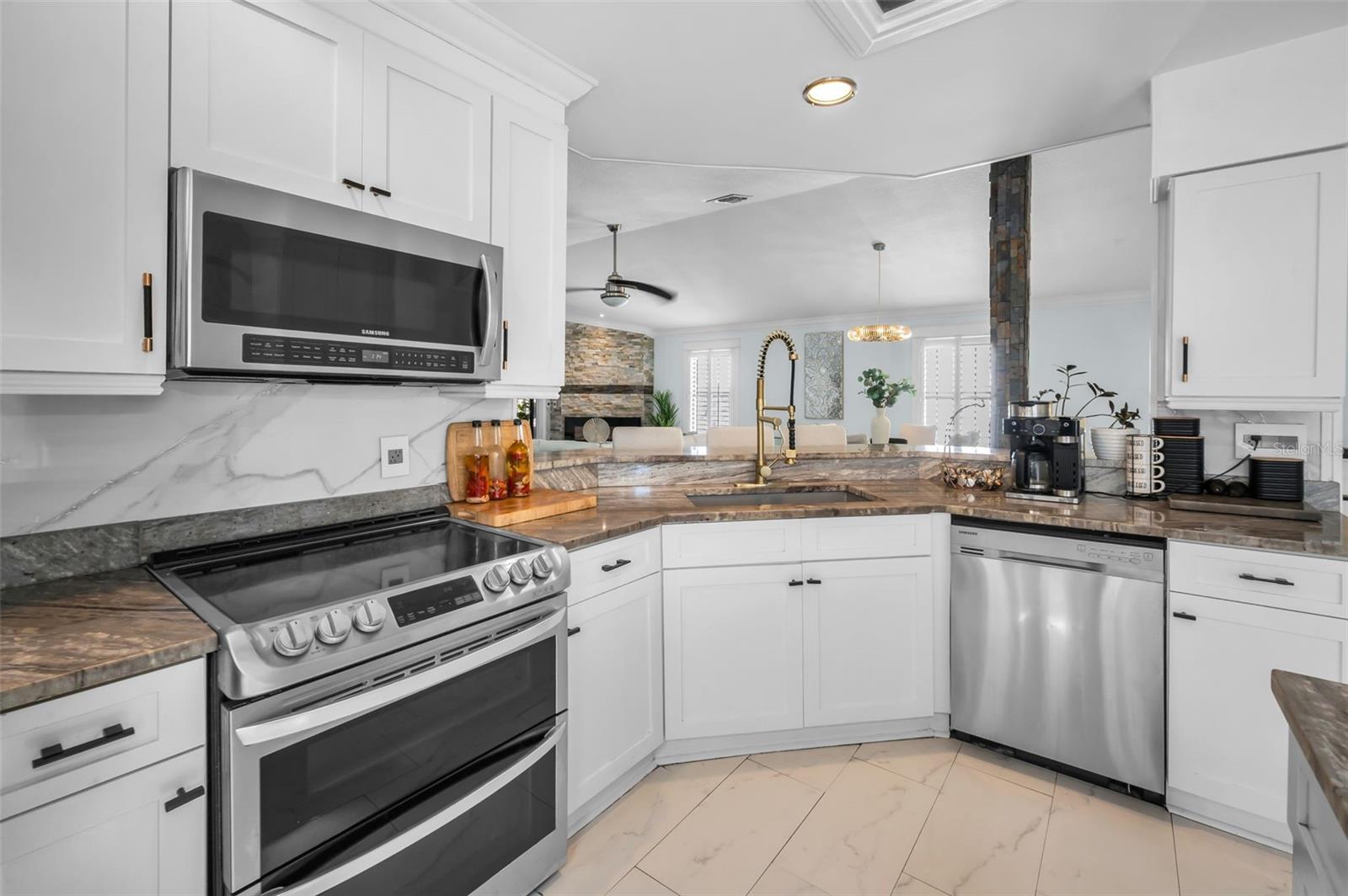 Image 42 of 99 For 6009 Bayway Court