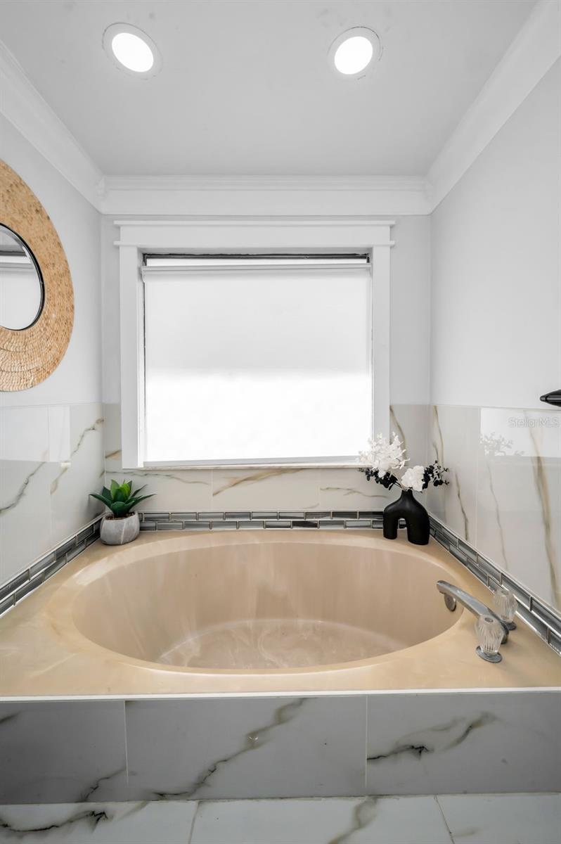 Image 47 of 99 For 6009 Bayway Court