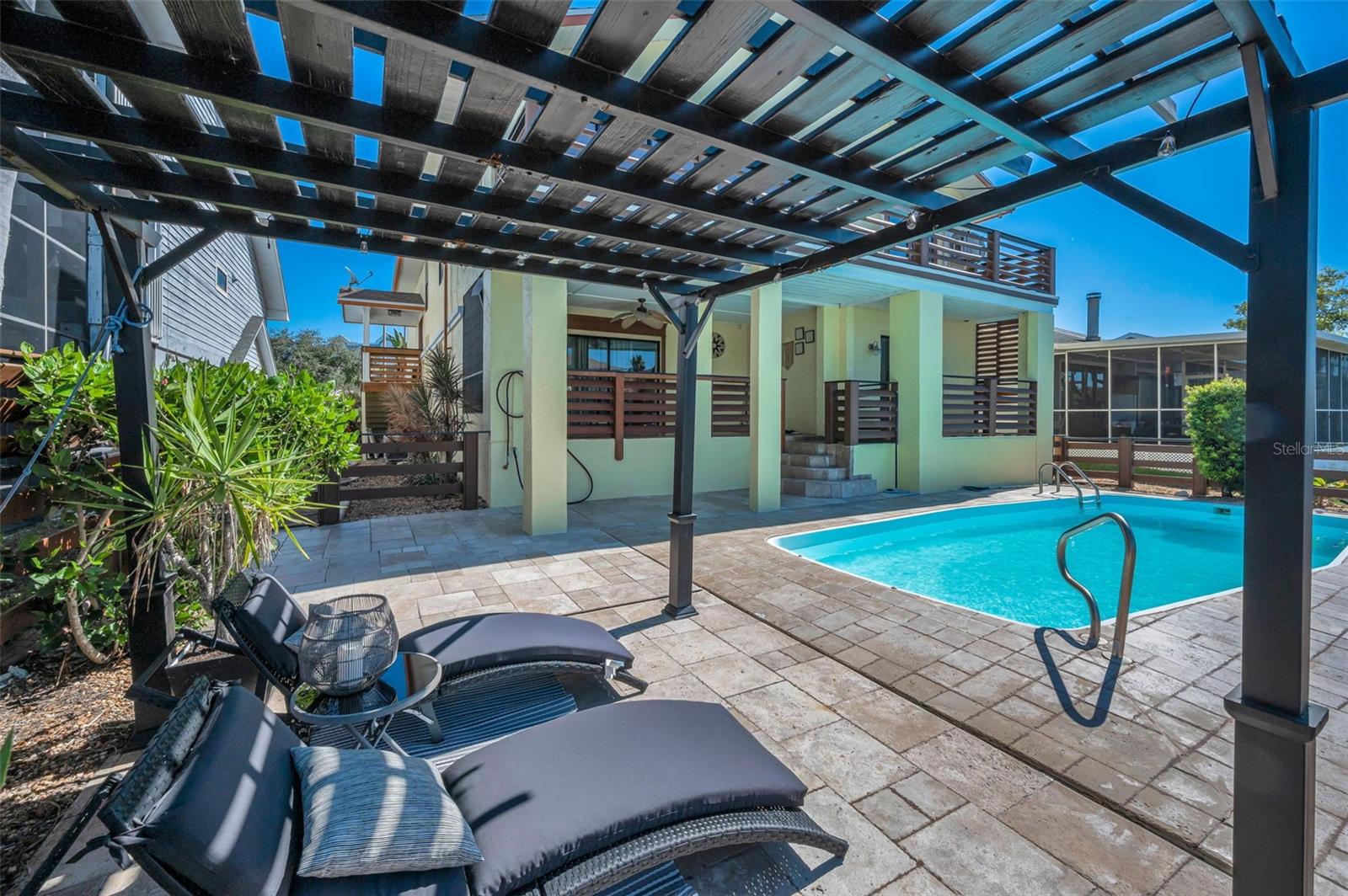 Image 5 of 99 For 6009 Bayway Court