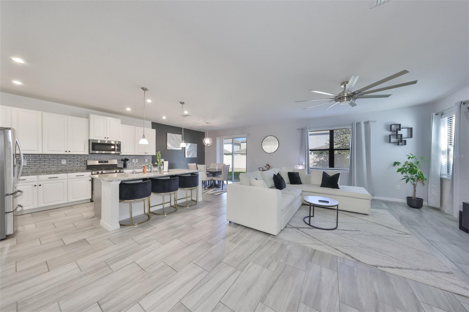 Image 3 of 37 For 11630 Mandevilla View Way