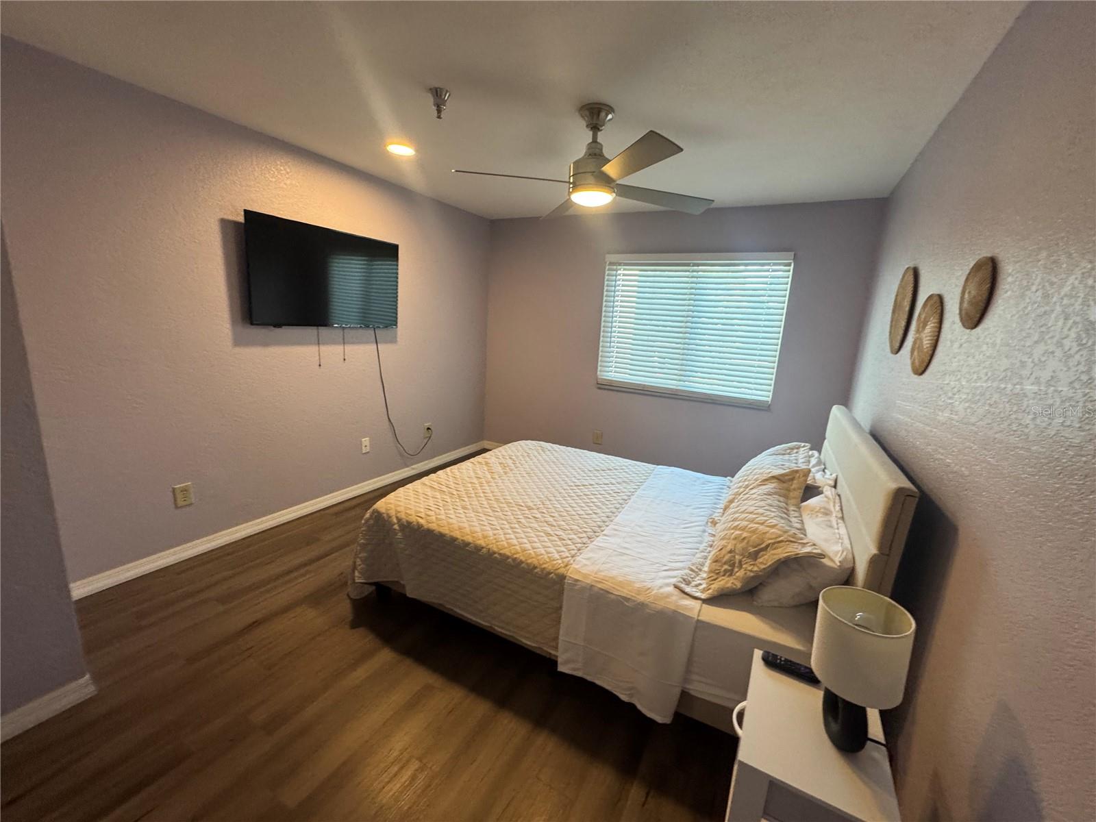 Image 12 of 25 For 10265 Gandy Boulevard N 1001