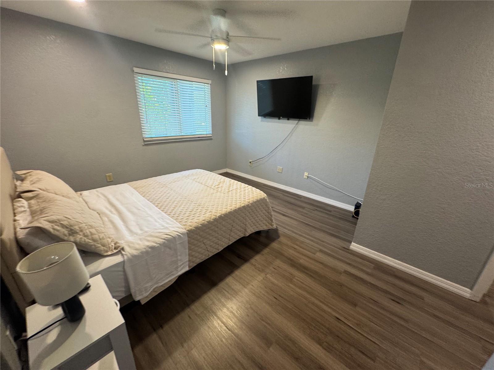 Image 17 of 25 For 10265 Gandy Boulevard N 1001