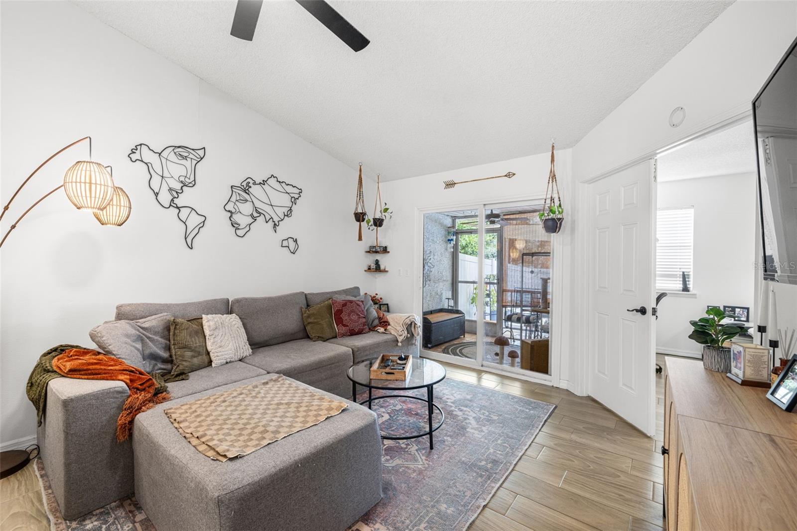 Image 14 of 35 For 245 Petrea Drive