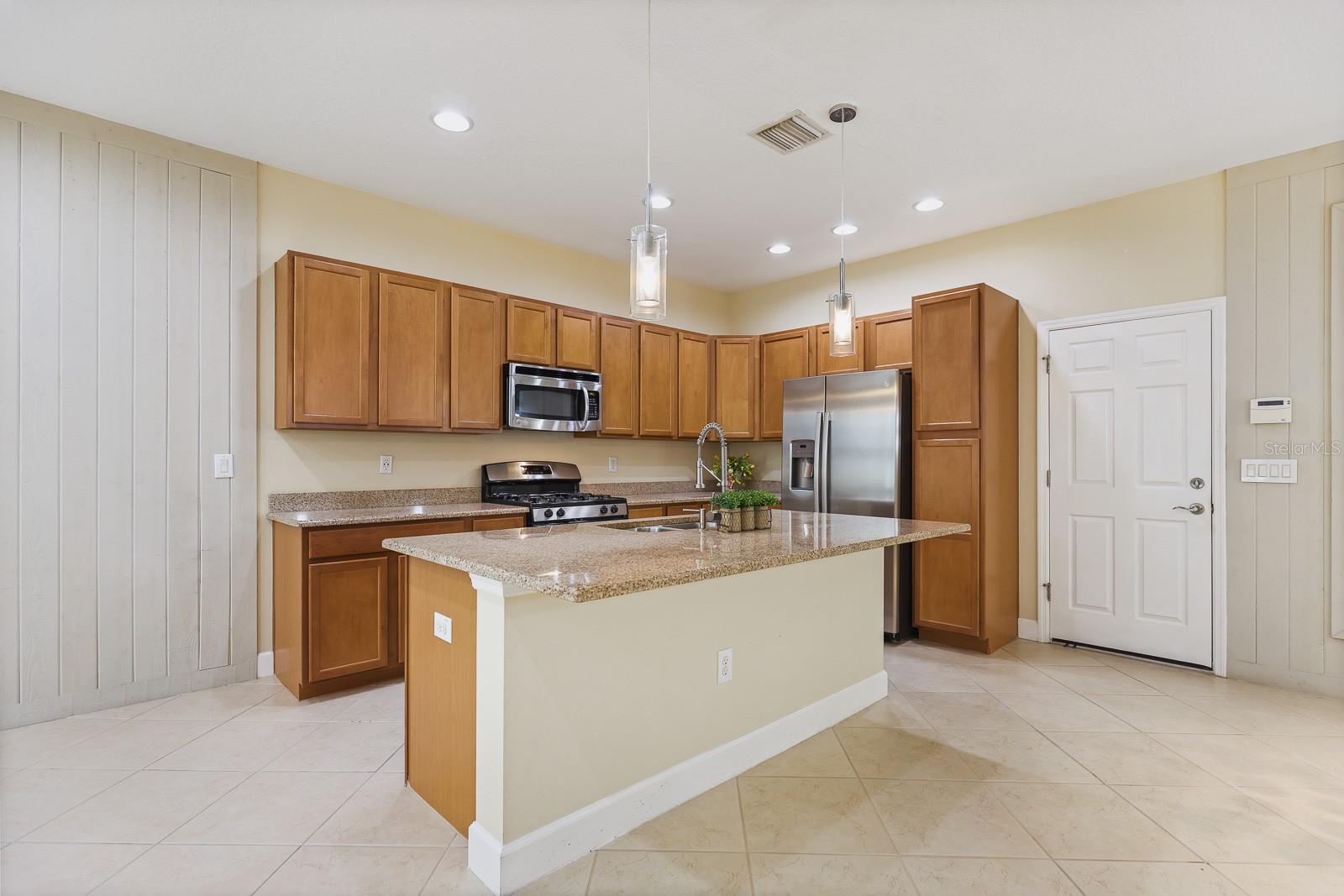 Image 7 of 34 For 16944 Dorman Road