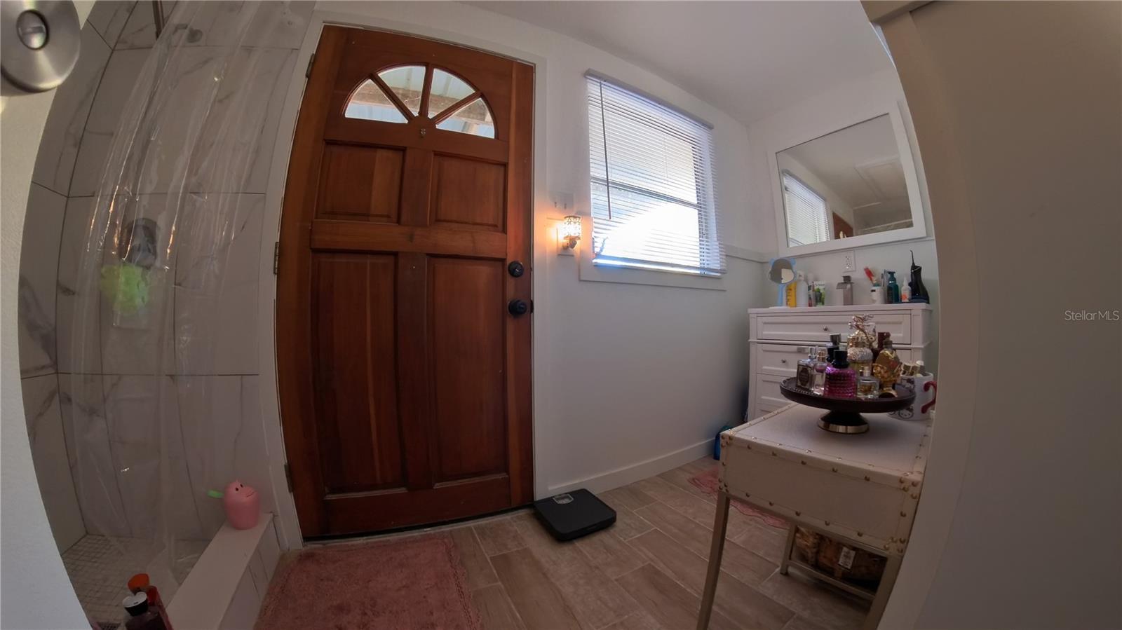 Listing photo id 10 for 3044 Sunset Vista Drive