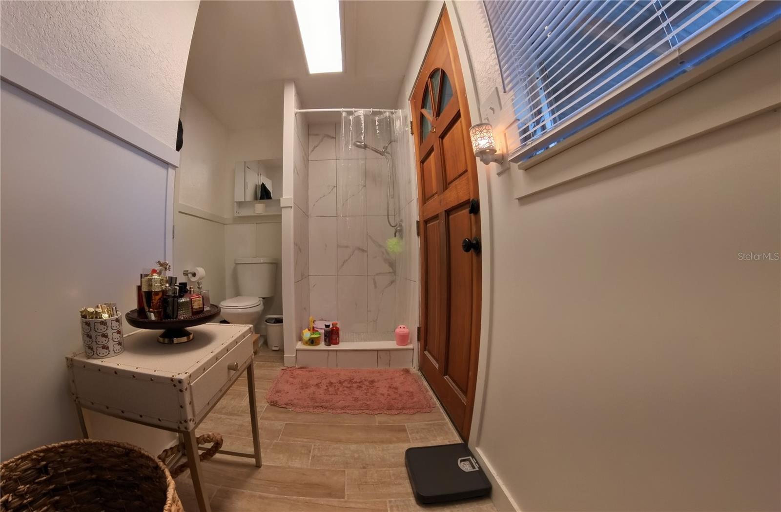 Listing photo id 11 for 3044 Sunset Vista Drive