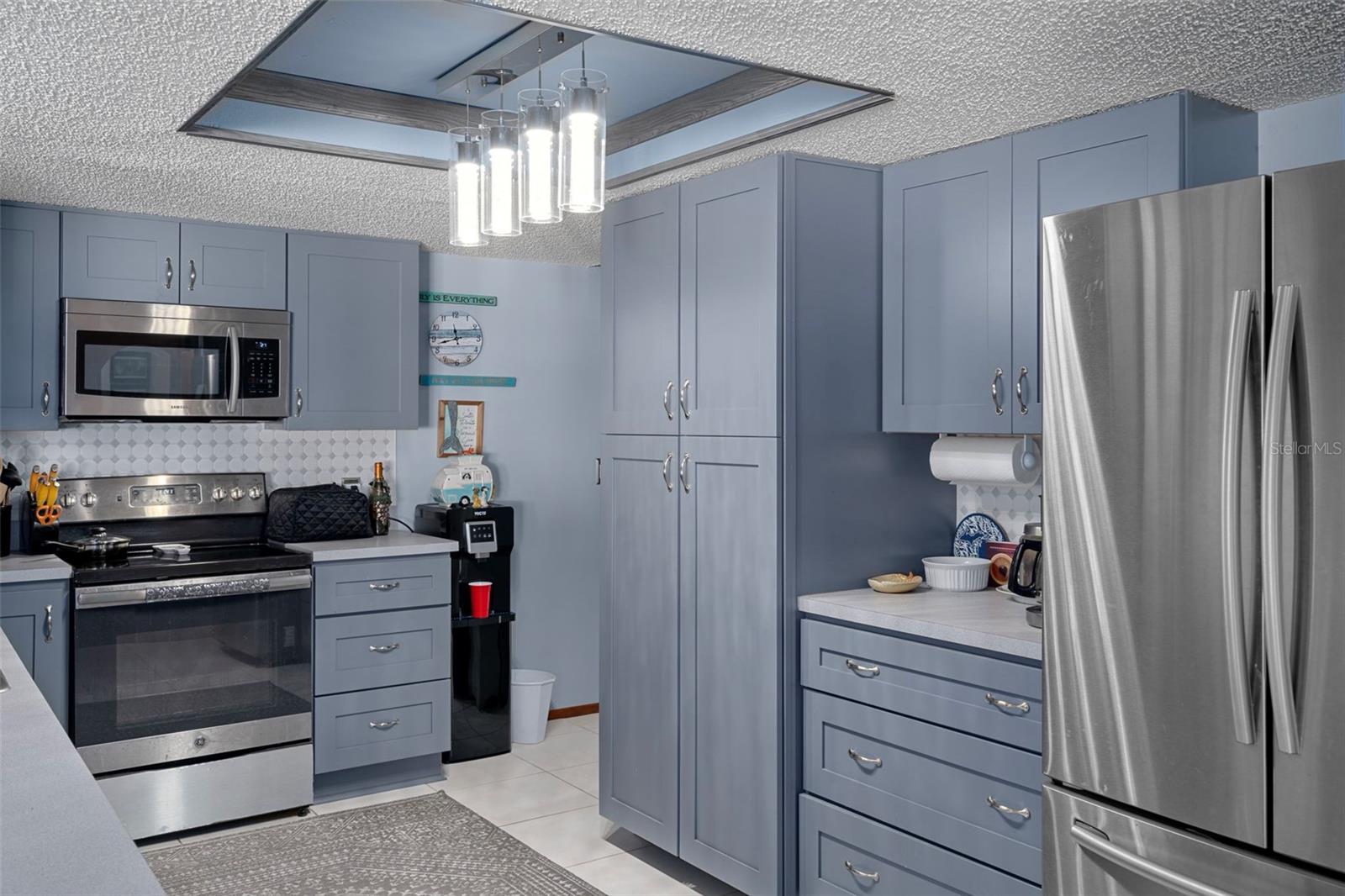 Image 16 of 53 For 9654 Eldridge Road